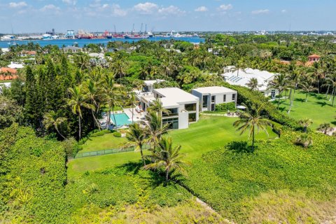 Casa en venta en Palm Beach, Florida, 7 dormitorios, 743.68 m2 № 2087672 - foto 19