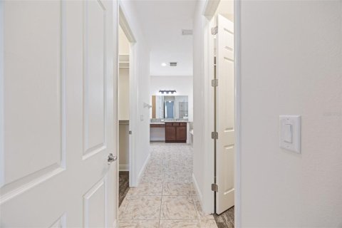 Villa ou maison à vendre à Apollo Beach, Floride: 5 chambres, 293.39 m2 № 2200820 - photo 24
