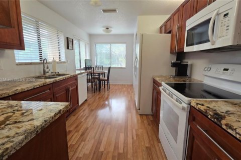 Condominio en venta en Davie, Florida, 2 dormitorios, 128.21 m2 № 1880011 - foto 3