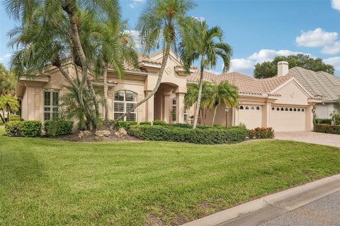 House in Venice, Florida 4 bedrooms, 303.33 sq.m. № 2308856