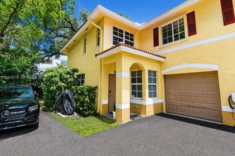 Condo in Miami, Florida, 2 bedrooms  № 2069631 - photo 22