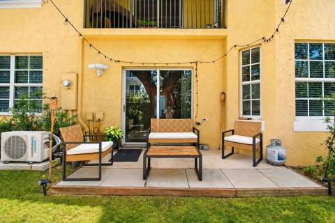 Condo in Miami, Florida, 2 bedrooms  № 2069631 - photo 14