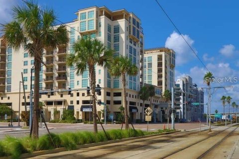 Condo à Tampa, Floride, 2 chambres  № 2125981