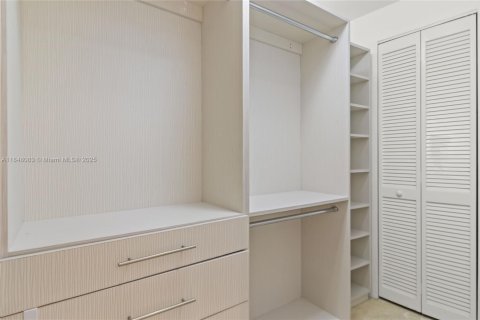 Condominio en venta en Key Biscayne, Florida, 3 dormitorios, 145.86 m2 № 1849298 - foto 17