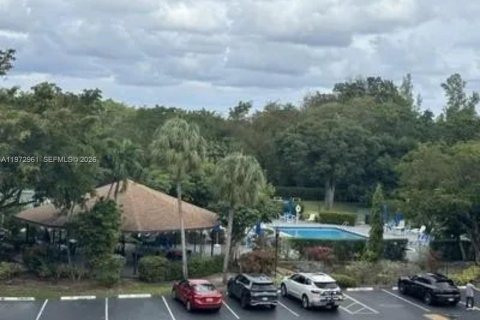 Condominio en venta en Lauderhill, Florida, 2 dormitorios, 102.19 m2 № 2033101 - foto 6