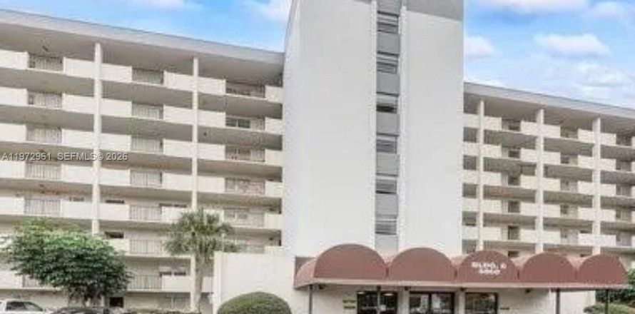Condominio en Lauderhill, Florida, 2 dormitorios  № 2033101