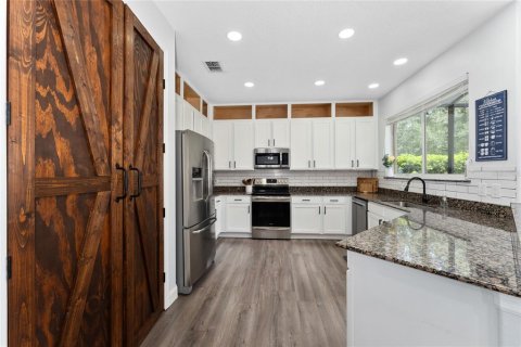 House in Orlando, Florida 4 bedrooms, 276.57 sq.m. № 1822544 - photo 18