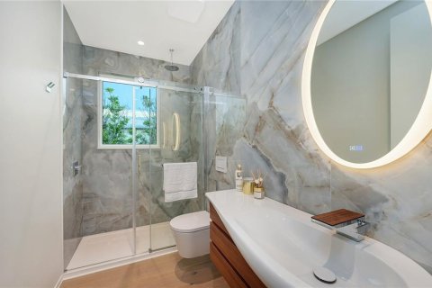Casa en venta en Longboat Key, Florida, 5 dormitorios, 354.42 m2 № 1624648 - foto 24