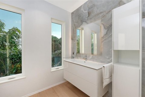 Casa en venta en Longboat Key, Florida, 5 dormitorios, 354.42 m2 № 1624648 - foto 30