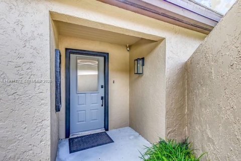 Villa ou maison à louer à Palm Beach Gardens, Floride: 3 chambres, 122.63 m2 № 1996659 - photo 4