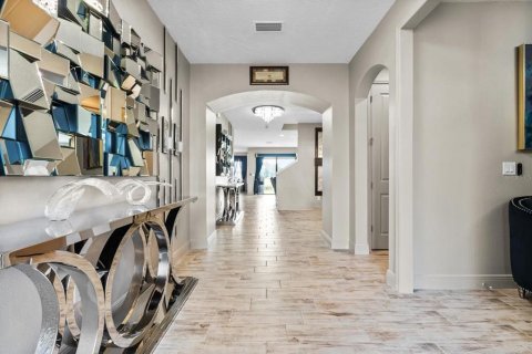 Casa en venta en Riverview, Florida, 6 dormitorios, 448.81 m2 № 2232409 - foto 4