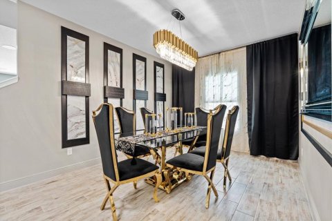 Casa en venta en Riverview, Florida, 6 dormitorios, 448.81 m2 № 2232409 - foto 9