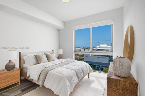 Condo in Miami, Florida, 2 bedrooms № 2081485 - photo 10