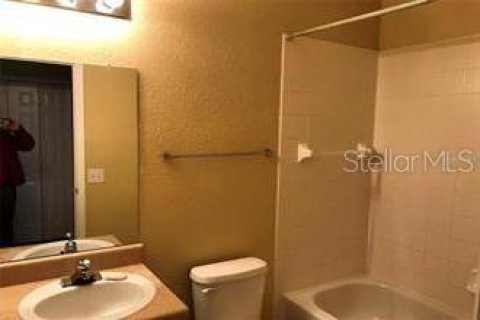 Copropriété à louer à Orlando, Floride: 2 chambres, 97.92 m2 № 2408238 - photo 8