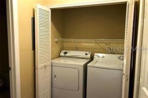 Copropriété à louer à Orlando, Floride: 2 chambres, 97.92 m2 № 2408238 - photo 3