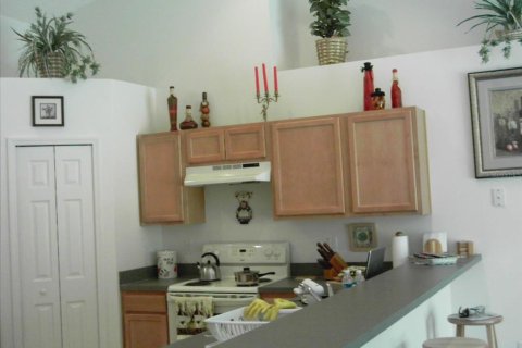 Villa ou maison à vendre à Kissimmee, Floride: 3 chambres, 169.55 m2 № 2416541 - photo 3