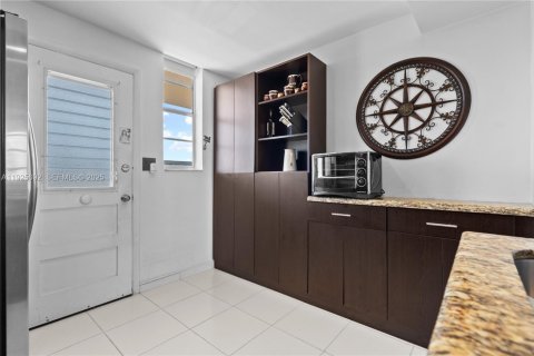 Copropriété à vendre à Aventura, Floride: 1 chambre, 75.81 m2 № 1984084 - photo 13