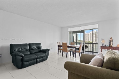 Copropriété à vendre à Aventura, Floride: 1 chambre, 75.81 m2 № 1984084 - photo 7