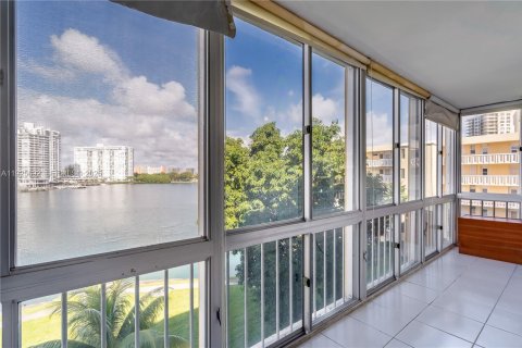 Copropriété à vendre à Aventura, Floride: 1 chambre, 75.81 m2 № 1984084 - photo 19