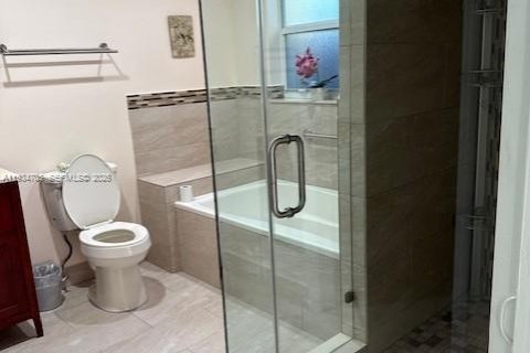 House in Miami, Florida 3 bedrooms, 142.98 sq.m. № 1992860 - photo 6