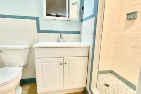 Villa ou maison à louer à Port Richey, Floride: 2 chambres, 115.66 m2 № 2397098 - photo 8
