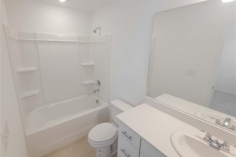 Touwnhouse à vendre à Sarasota, Floride: 2 chambres, 111.48 m2 № 1775536 - photo 11