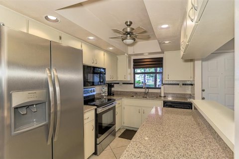 Condo in Venice, Florida, 2 bedrooms  № 1831254 - photo 7