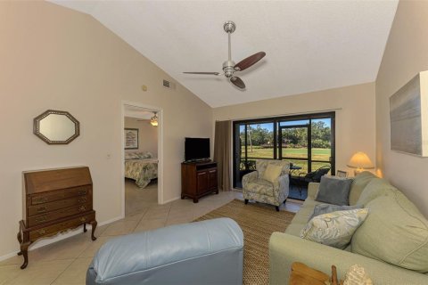 Condo in Venice, Florida, 2 bedrooms  № 1831254 - photo 13