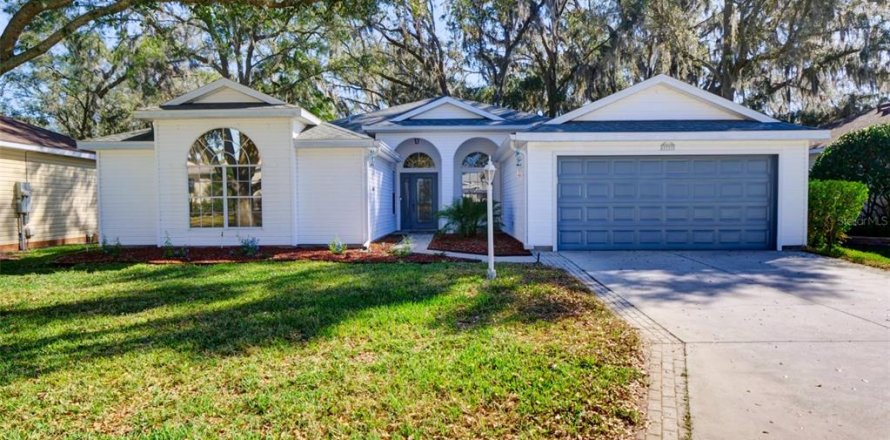 Casa en Leesburg, Florida 3 dormitorios, 266.44 m2 № 1515611