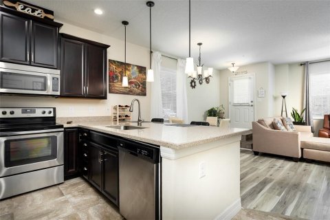 Townhouse in Winter Springs, Florida 3 bedrooms, 149.2 sq.m. № 2196078 - photo 9