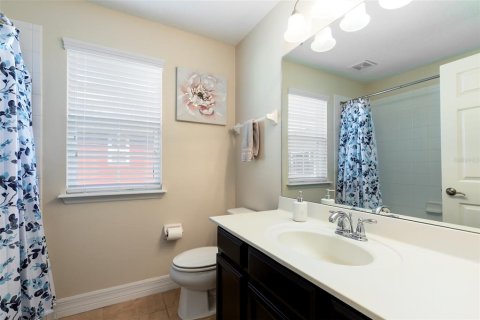 Townhouse in Winter Springs, Florida 3 bedrooms, 149.2 sq.m. № 2196078 - photo 19