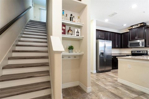 Townhouse in Winter Springs, Florida 3 bedrooms, 149.2 sq.m. № 2196078 - photo 11