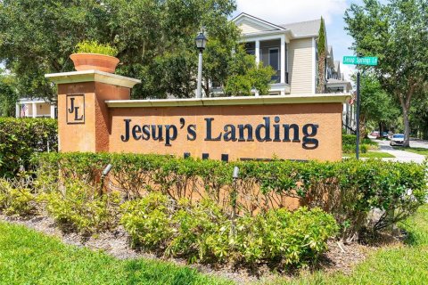 Townhouse in Winter Springs, Florida 3 bedrooms, 149.2 sq.m. № 2196078 - photo 26