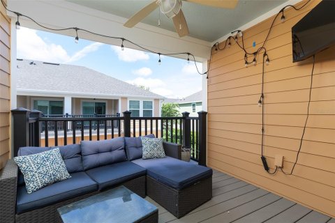 Townhouse in Winter Springs, Florida 3 bedrooms, 149.2 sq.m. № 2196078 - photo 13