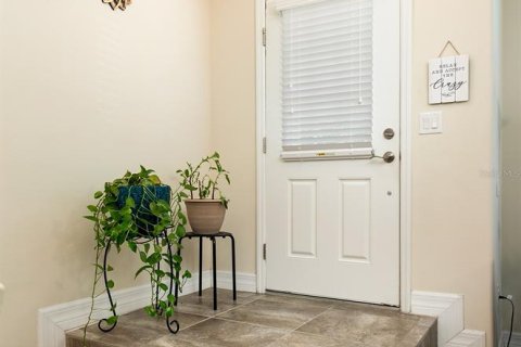 Townhouse in Winter Springs, Florida 3 bedrooms, 149.2 sq.m. № 2196078 - photo 3