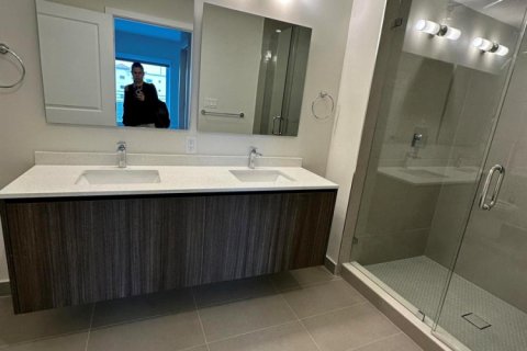 Copropriété à vendre à Hollywood, Floride: 2 chambres, 108.7 m2 № 2190984 - photo 10