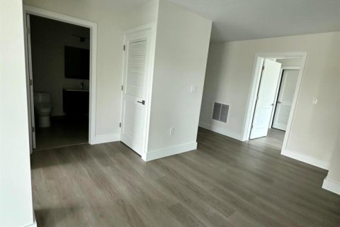 Copropriété à vendre à Hollywood, Floride: 2 chambres, 108.7 m2 № 2190984 - photo 16