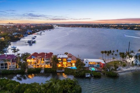 Casa en venta en Sarasota, Florida, 4 dormitorios, 423.82 m2 № 1515627 - foto 9