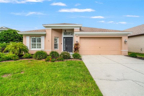 House in Land O' Lakes, Florida 3 bedrooms, 173.17 sq.m. № 1884006 - photo 2
