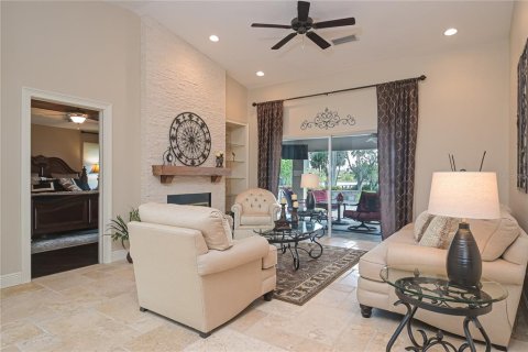 House in Alva, Florida 4 bedrooms, 236.53 sq.m. № 1533429 - photo 8