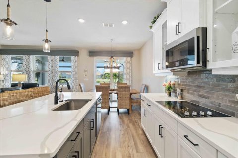 Villa ou maison à vendre à Nokomis, Floride: 4 chambres, 216.74 m2 № 1827133 - photo 13