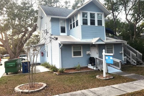 Commercial property in Clearwater, Florida 359.25 sq.m. № 2218623 - photo 2