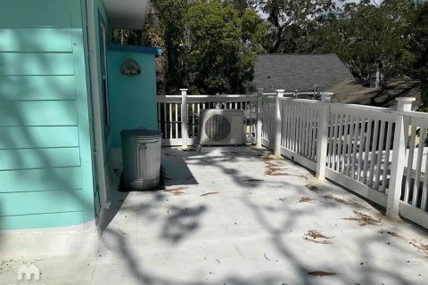Commercial property in Clearwater, Florida 359.25 sq.m. № 2218623 - photo 8