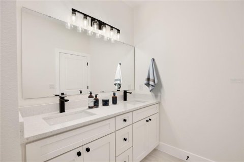 Casa en venta en Groveland, Florida, 4 dormitorios, 171.5 m2 № 1904082 - foto 15