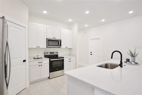 Villa ou maison à vendre à Groveland, Floride: 4 chambres, 171.5 m2 № 1904082 - photo 6
