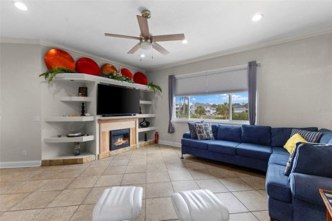 House in Ruskin, Florida 3 bedrooms, 240.99 sq.m. № 1519424 - photo 16