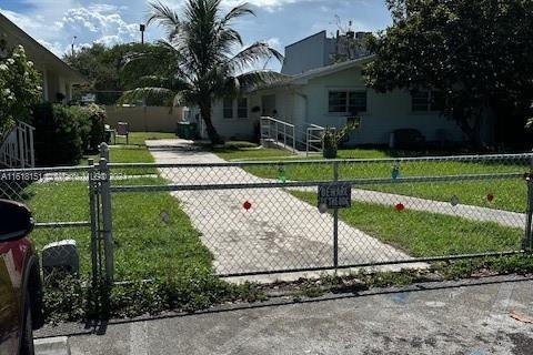 Land in Miami, Florida № 2077168 - photo 1