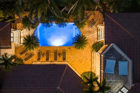 Villa ou maison à vendre à Plantation, Floride: 8 chambres, 460.61 m2 № 1863145 - photo 6