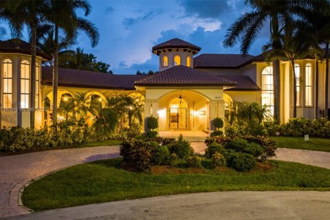 Villa ou maison à vendre à Plantation, Floride: 8 chambres, 460.61 m2 № 1863145 - photo 30