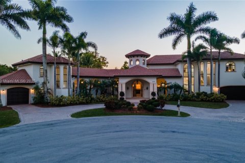 Villa ou maison à vendre à Plantation, Floride: 8 chambres, 460.61 m2 № 1863145 - photo 8